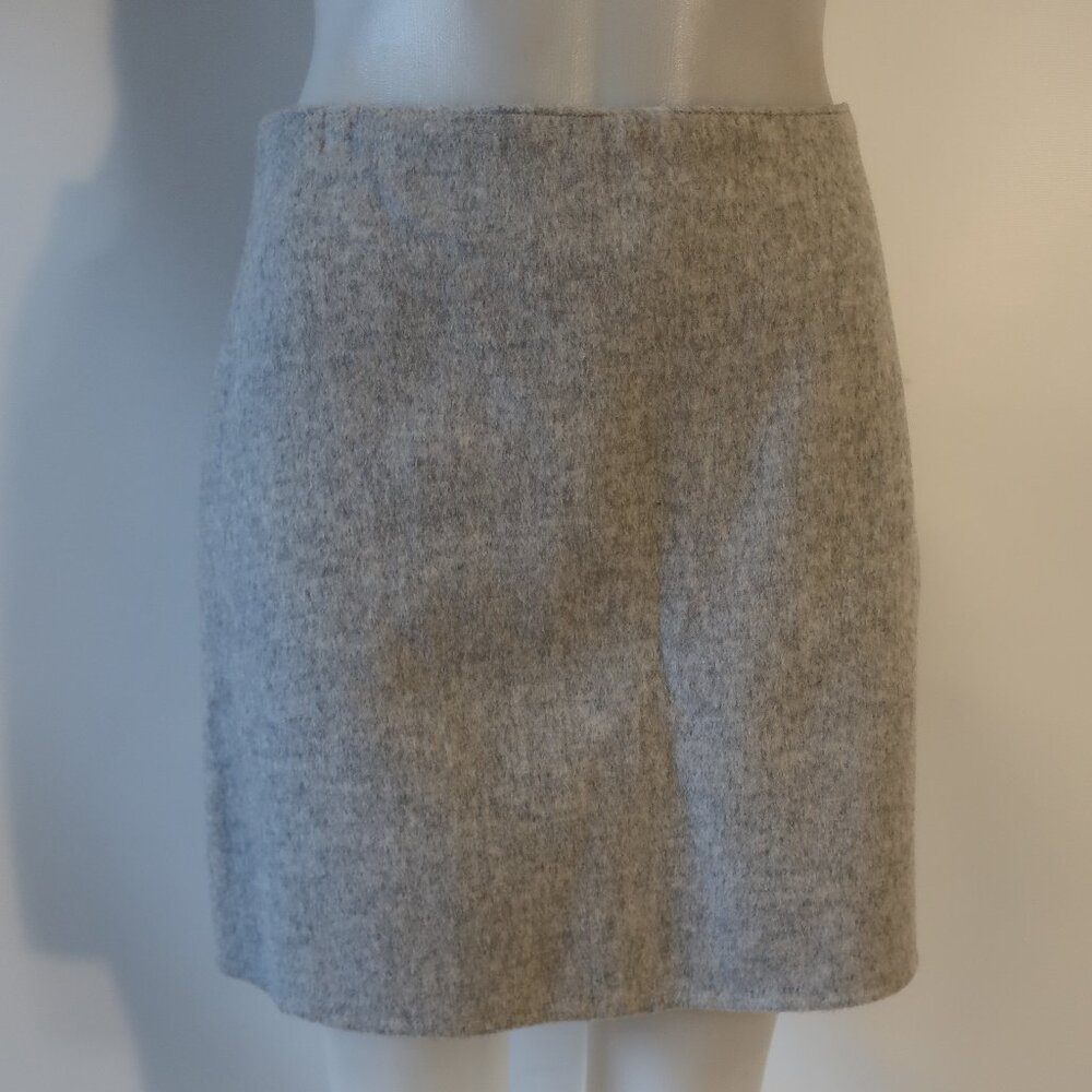 Club Monaco Gray Skirt